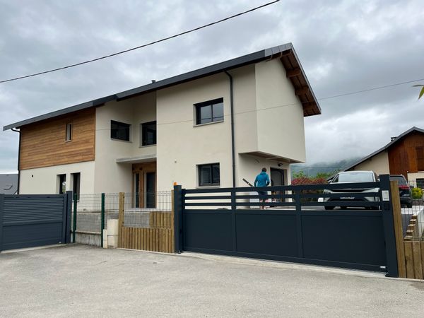 Maison neuve à Aix les Bains au calme entre le lac et la ville