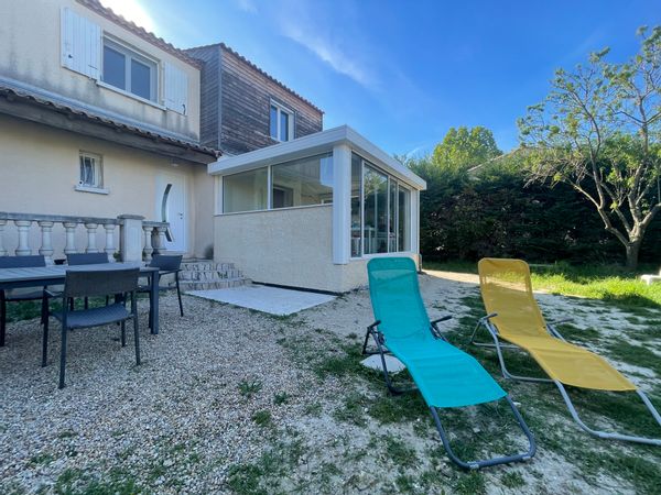 La maison de Claire: Maison dans une petite ville calme (Montpellier a 20min ) et proche de la mer.