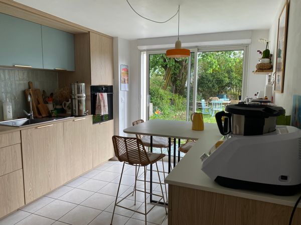 La maison de Charlène et Arthur, en plein bourg d’Arradon et à 1km du golfe du Morbihan