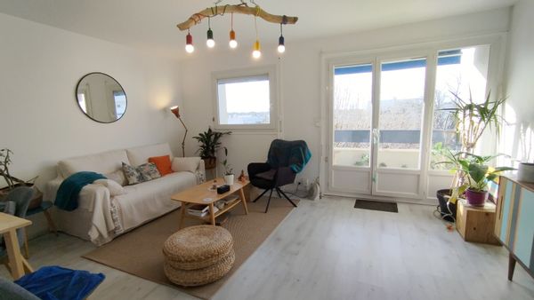 T3 lumineux & cocoon avec balcon verdure – Anglet