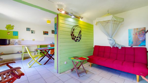 Bas de villa dans jardin tropical de 4000m2