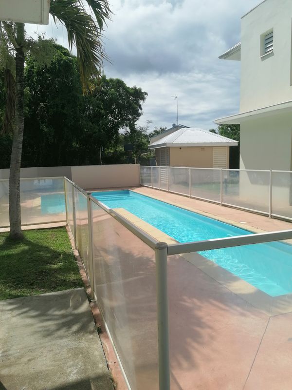 Appartement de CLAUDINE de plain pied- petite résidence avec piscine à 5mn à pied de la mer