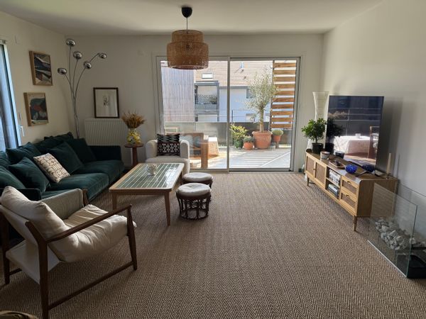 Appartement lumineux à 2min du lac Leman