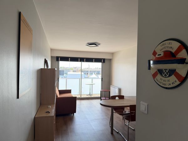 Appartement face à la Ville Close et au port de Concarneau.