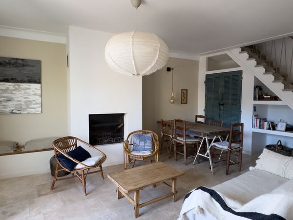 Maison au cœur du village de Cucuron