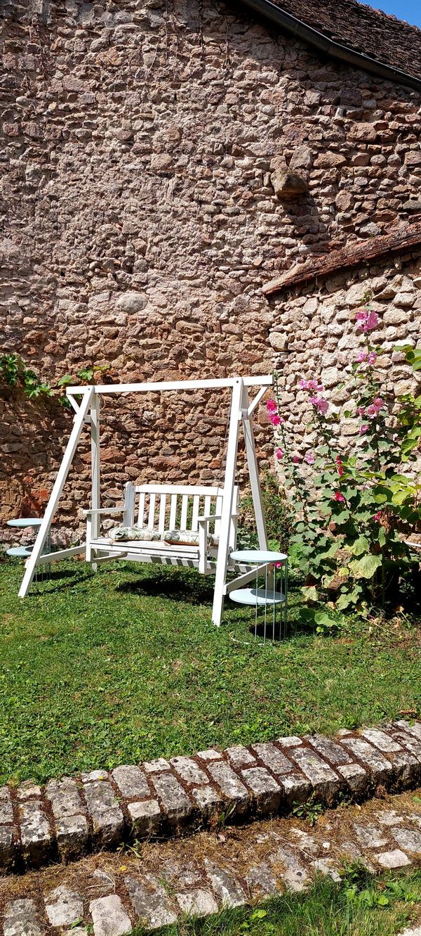 L’appartement est situé dans les hauts quartiers d'Autun, c'est un gîte disponible toute l'année.