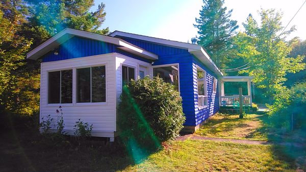La Cabane caxtonienne : chaleureuse petite maison bleue
