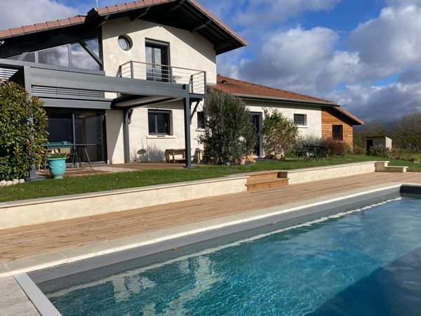 La maison de Sylvie et Jean avec piscine