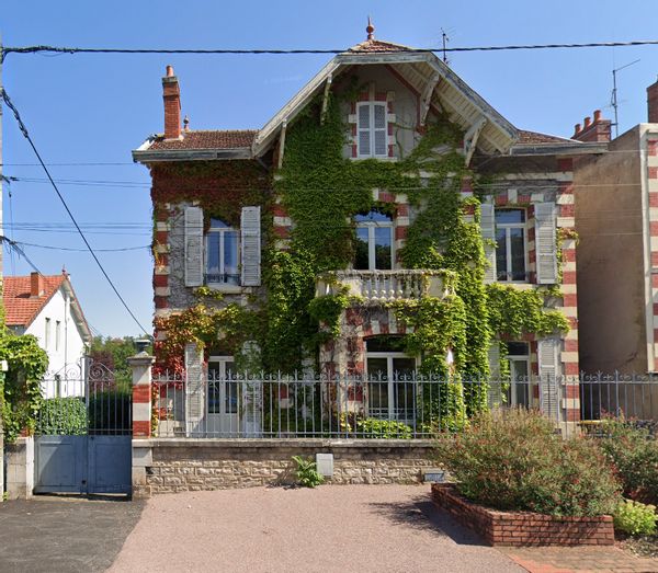 Isa's house