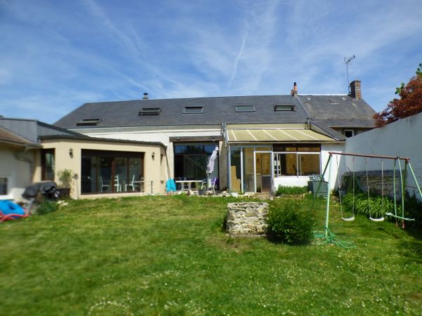 Grande maison familiale au coeur du Berry