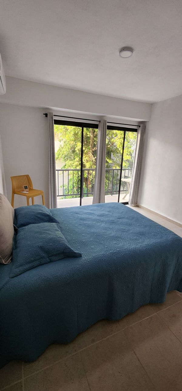 Très grande chambre avec sdb privée 18m2, climatisee