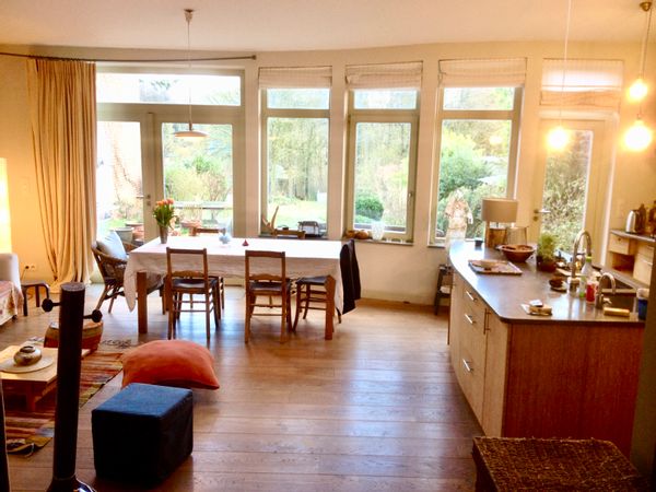 Deux chambres privées dans une grande maison poétique à la campagne, proche de Bruxelles