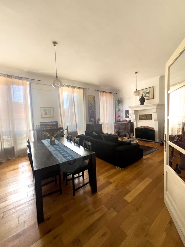 Grand appartement familial de 137 m² au cœur de Marseille 6e