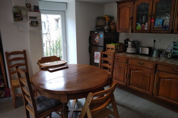 Appartement spacieux, une demi-heure des gorges d'Heric, a 5 minutes du pont du diable de la Marre.