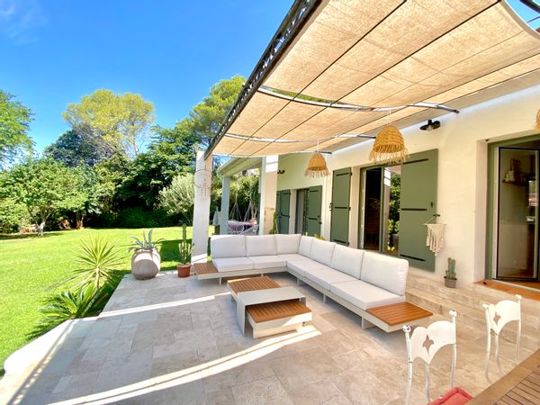 Maison en Provence de 150m² dos à la forêt, 4 chambres, jacuzzi, calme absolu