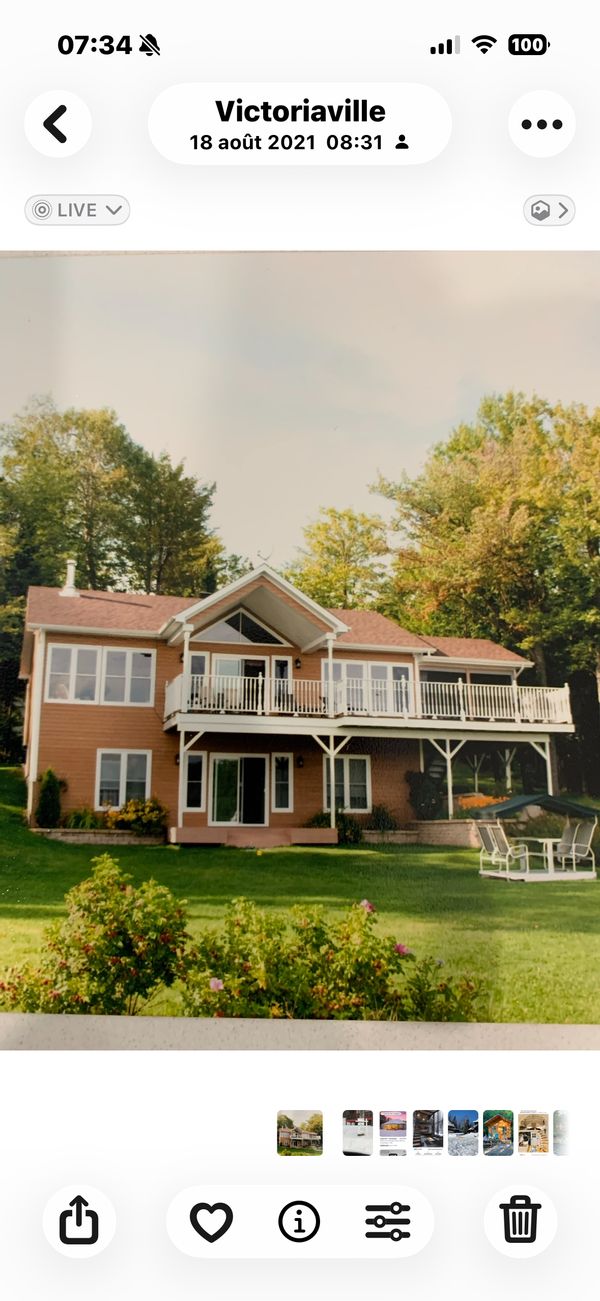 Grand chalet situé directement au bord d’ un lac avec eau d une clarté exceptionnelle.  5 chambres