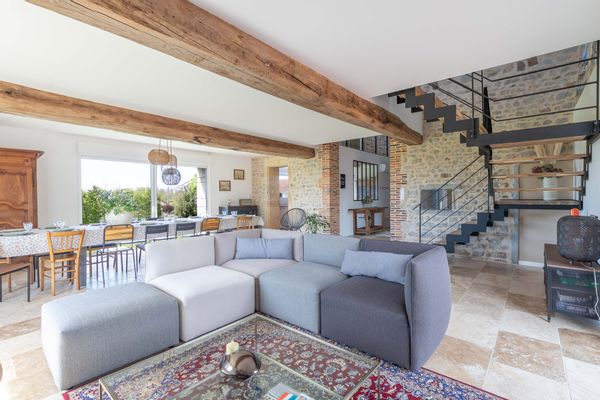 La ferme du charolais (maison secondaire pour 15 personnes)