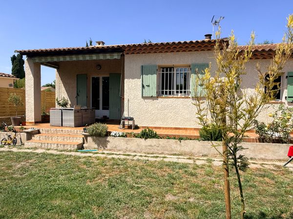 Maison provençale de plein pied