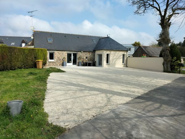 La maison de Laetitia, Au coeur de la campagne, mais située à 5 min du Bourg et 20 min de la mer.