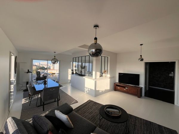 Appartement d'exception hyper centre La Roche-sur-Yon - 140 m2 - terrasse 140m2 - très bien équipé