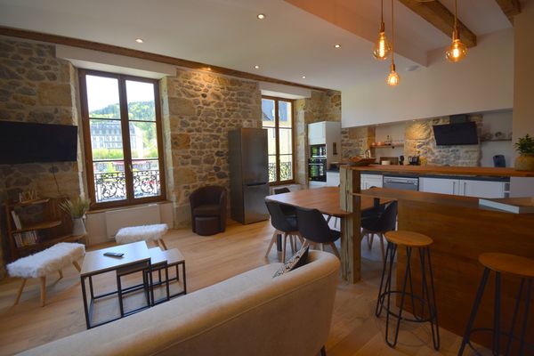 APPARTEMENT COQUET  ,CENTRE VILLE LA BOURBOULE ,AU COEUR DE L'AUVERGNE