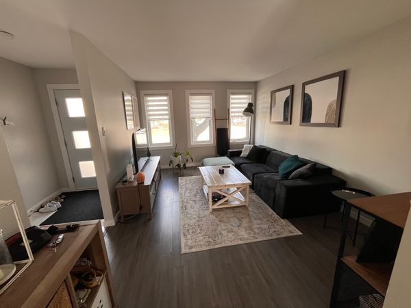 Charmante maison jumelée – Vie urbaine au cœur de la nature à 10 minutes en voiture d'Ottawa