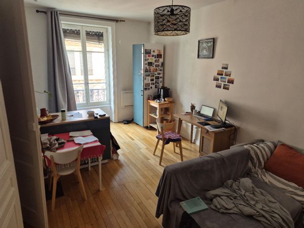 Appartement très cosy idéalement situé dans le 6e arrondissement de Lyon. Ambiance chaleureuse
