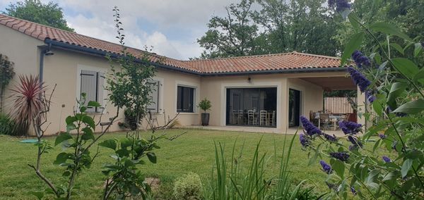 Maison neuve au calme dans village de potiers, reconnu "Villes et métiers d'art"