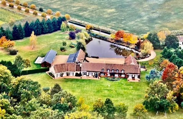 Domaine de charme au cœur de la Sologne avec piscine privée et 100 hectares de verdure