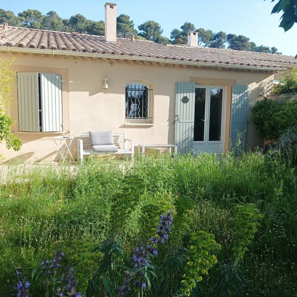 Maison récente de 2013. 2 chambres. Situation idéale pour visiter le sud luberon.