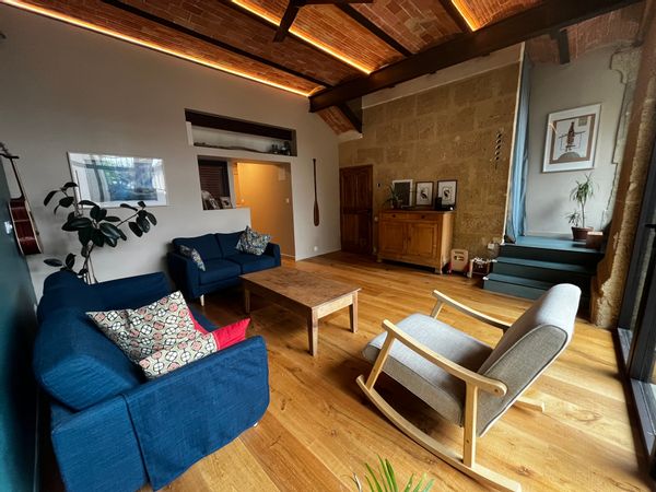 Maison de village avec jardin ombragé |  Old Limestone Home with a secret (and shady) garden