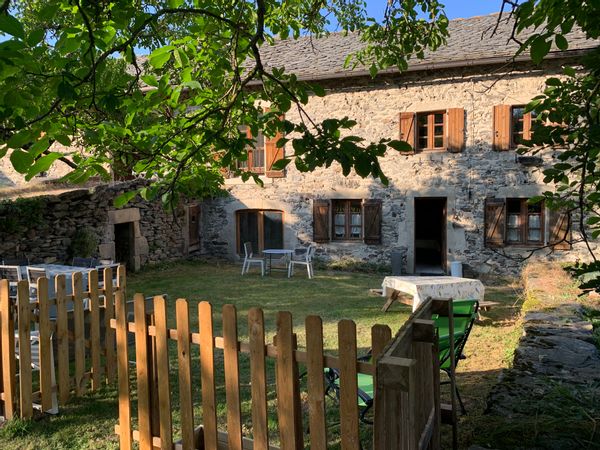 Maison "Le Pidgier " pour six personnes au calme dans un écrin de verdure