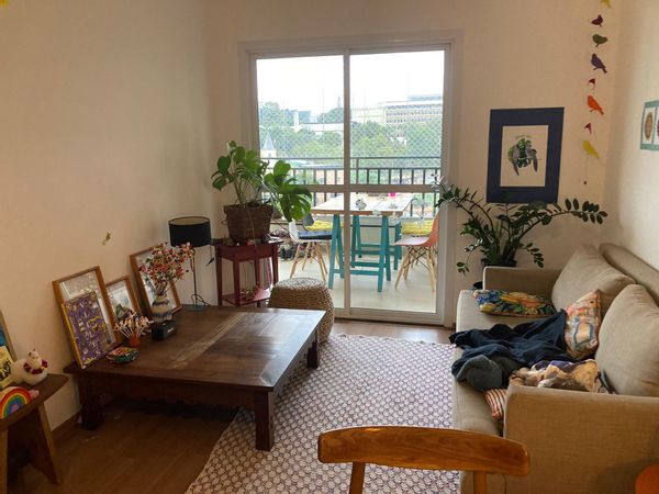 Appartement tout équipé, au calme et proche du métro.