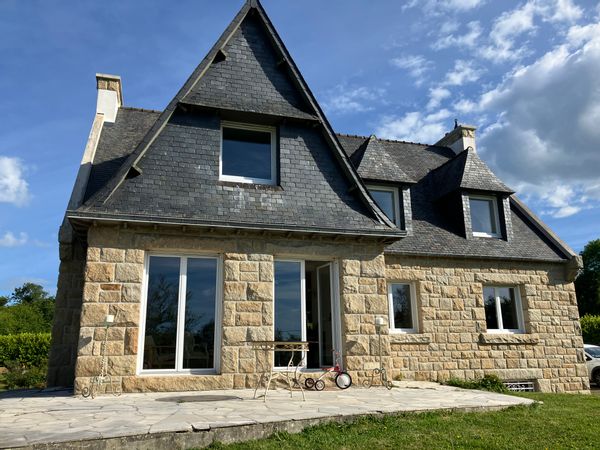Maison familiale et calme au cœur du littoral breton