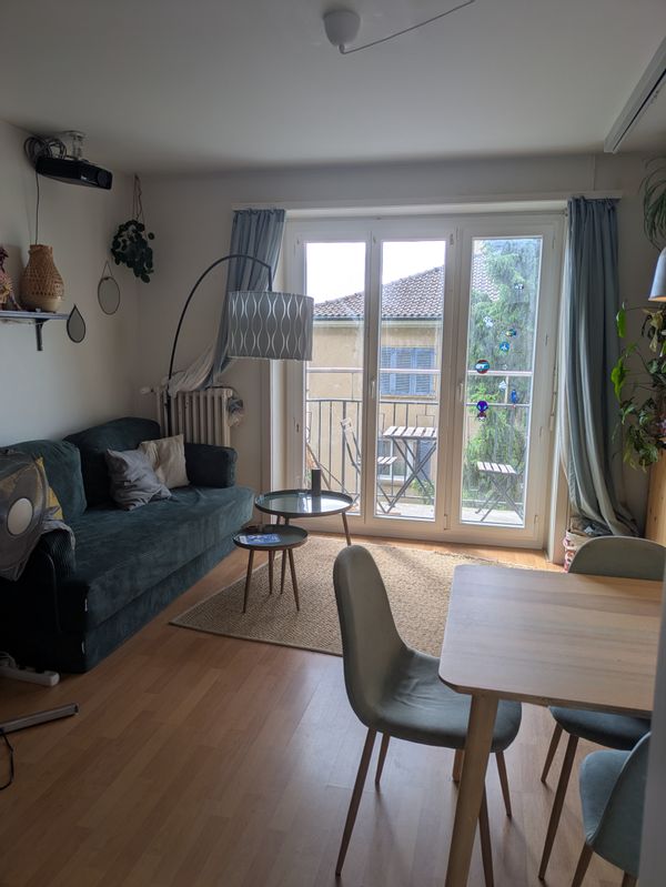 Appartement deux chambres à Neuchâtel à quelques minutes du lac