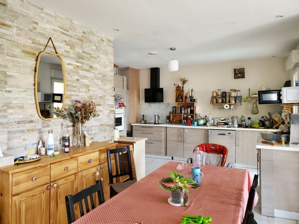 La maison de Charlotte, Sun et Clara à Lodève, 3 chambres,  vu montagne, 15 min du lac du salagou