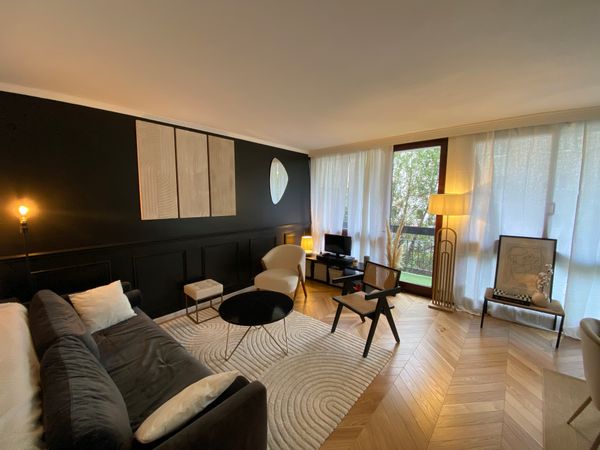 Joli appartement lumineux avec balcon