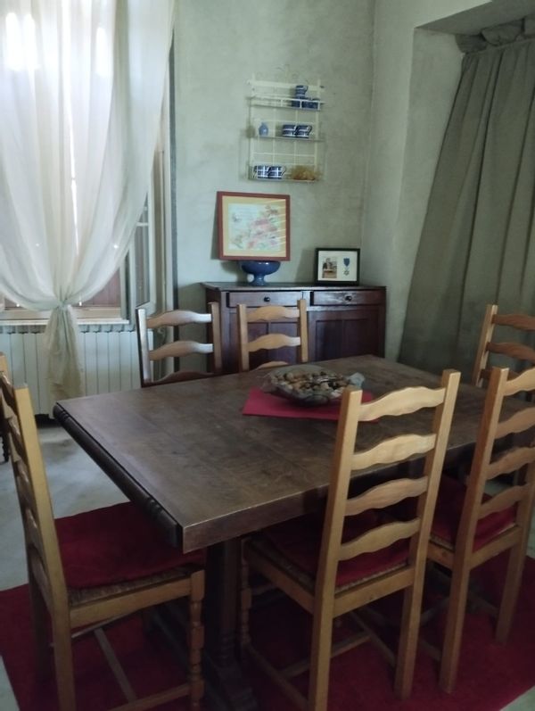 La maison de Catherine: Maison atypique qui se situe dans " les 100 plus beaux détours de la France"
