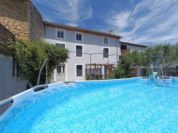 Maison familiale en Provence, 4 chambres et piscine