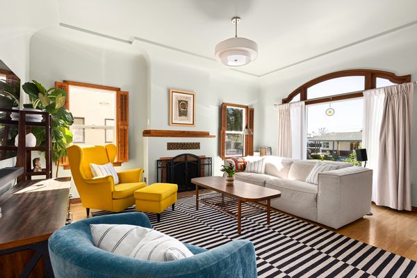 Charming 1929 Home with Private Garden Oasis, Minutes from Ventura Beach