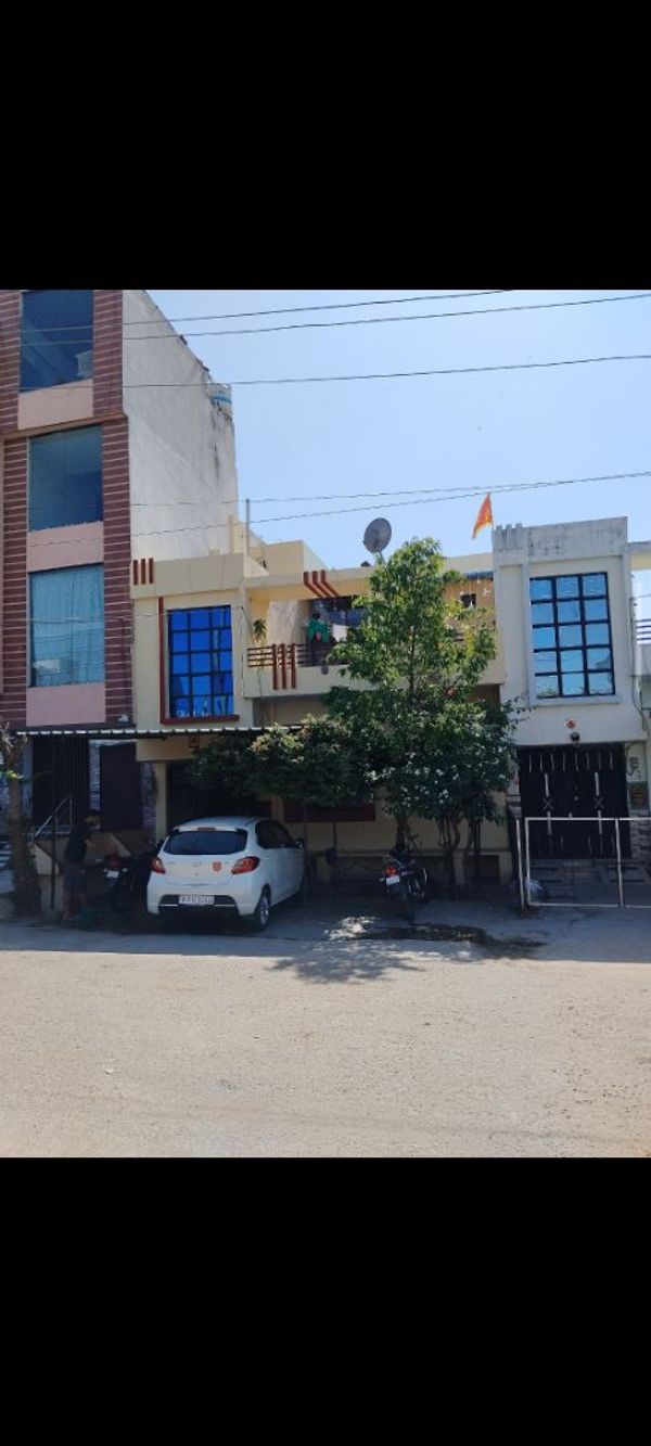 La maison de KUSH MAHENDRA SINGH RATHORE