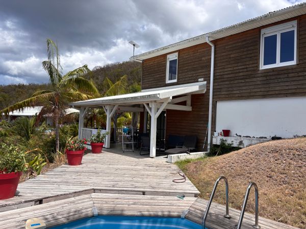 Maison 3 chambres, grande terrasse, vue imprenable sur la mer des caraïbes