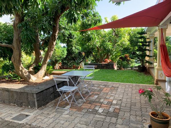 Family home with garden within 10 minute walk from the beach.