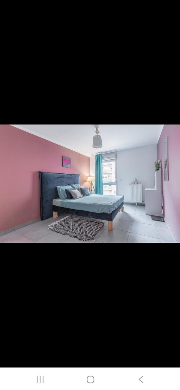 Ideal friends,family.hypercenter .plage 3 km.balcon.spatieux.parking privè