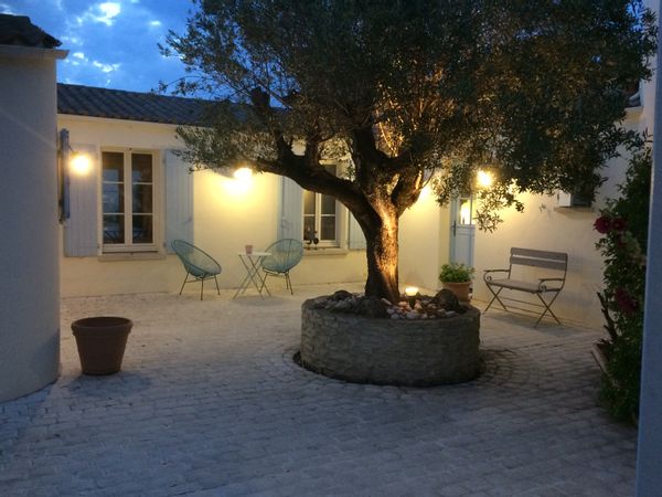 La maison de ROSELYNE et GILOU : un petit havre de paix en bord de mer
