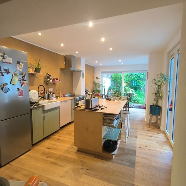 Appartement entièrement rénové en 2024 très proche du centre ville de Bruxelles et de la campagne.