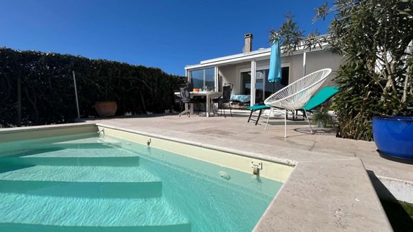 La maison de Christine. Jolie maison de vacances dans un petit village au bord de la mer