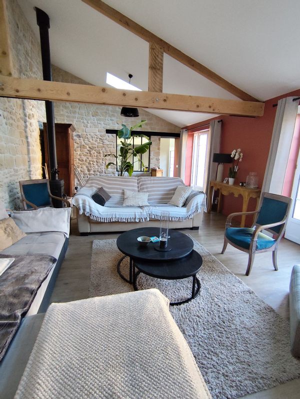 Maison spacieuse à 2 pas de la foret mais aussi d'une ville remplie d'histoire