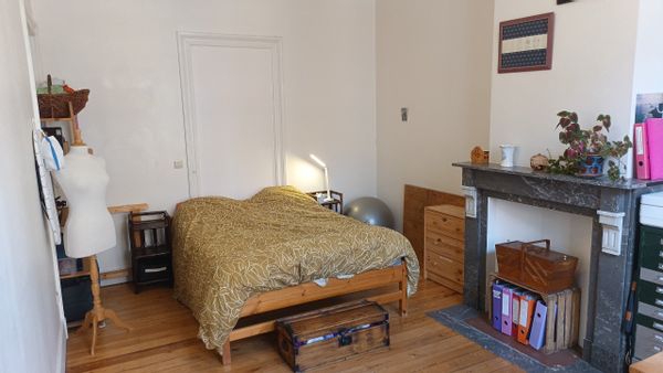 Grande chambre pour découvrir Bruxelles