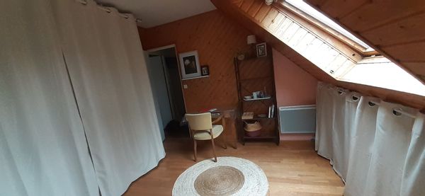 Chambre privée au calme d'une maison individuelle à la campagne (22 kms de Rennes)
